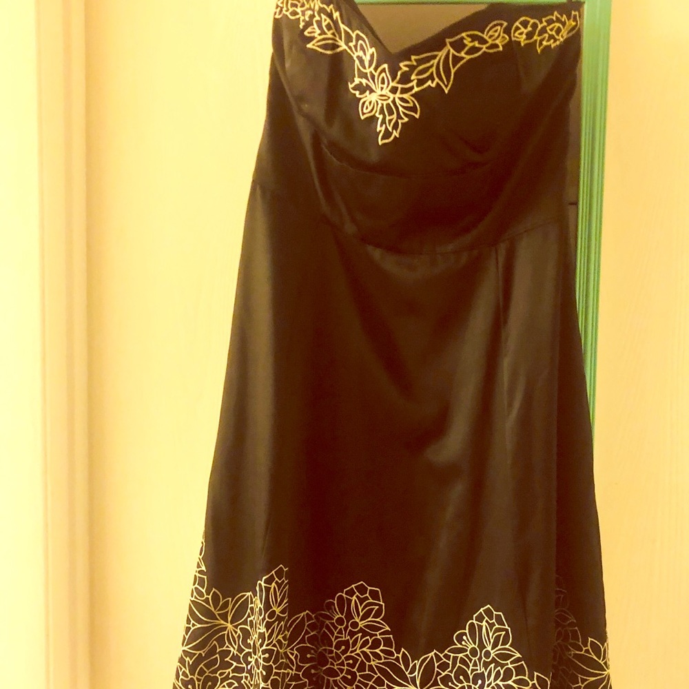 Cocktail embroidered halter black gold dress